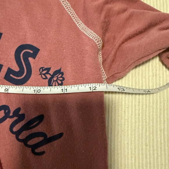 Jenna & Jessie Pink and Gold Short Sleeve Tee with Graphic Design - Picture 5 of 9